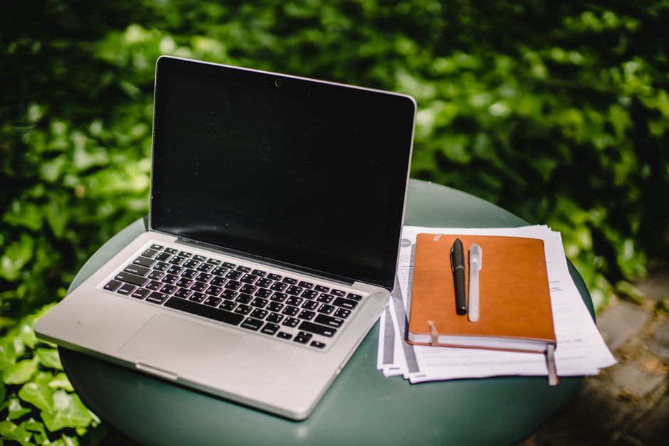 freelancer workspace laptop