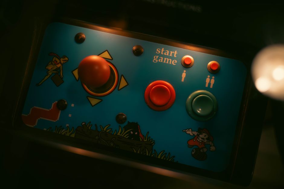 retro arcade game